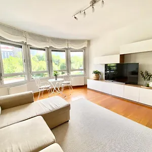 https://blue-house-bermeo.basquecountryhotels.org